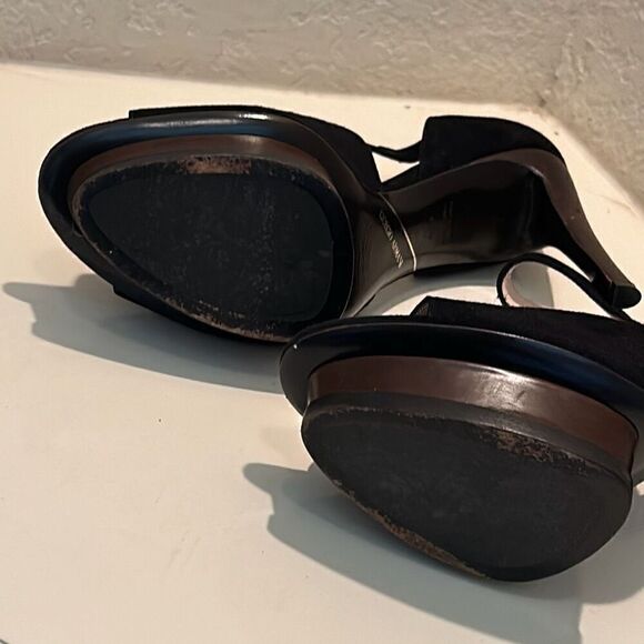 Giorgio Armani Women's 40.5 Black Suede Ankle Strap Cutout Pump Heels Evening - Picture 5 of 13